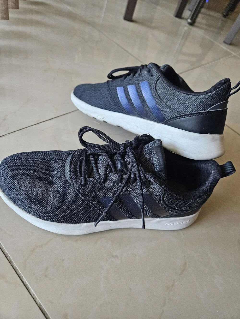 Adidas Cloudfoam QT Racer